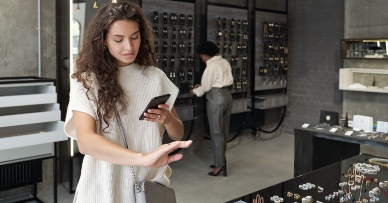 Jewelry Marketing - 10 Essential Tips Selling Customized Jewelry to Niche Audiences