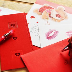How to Write Product Descriptions That Sell Decorative Items Effectively